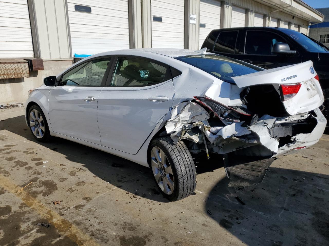 2013 Hyundai Elantra - Image 2