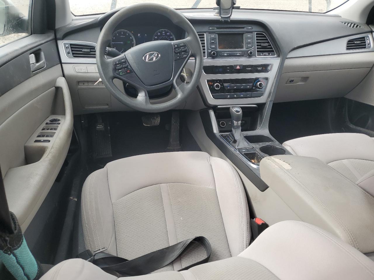 2015 Hyundai Sonata - Image 8