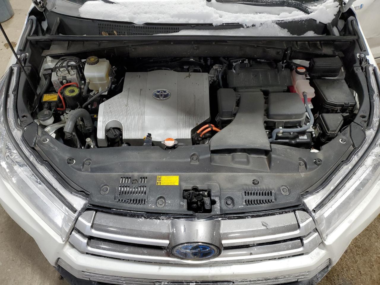 2017 Toyota Highlander - Image 12