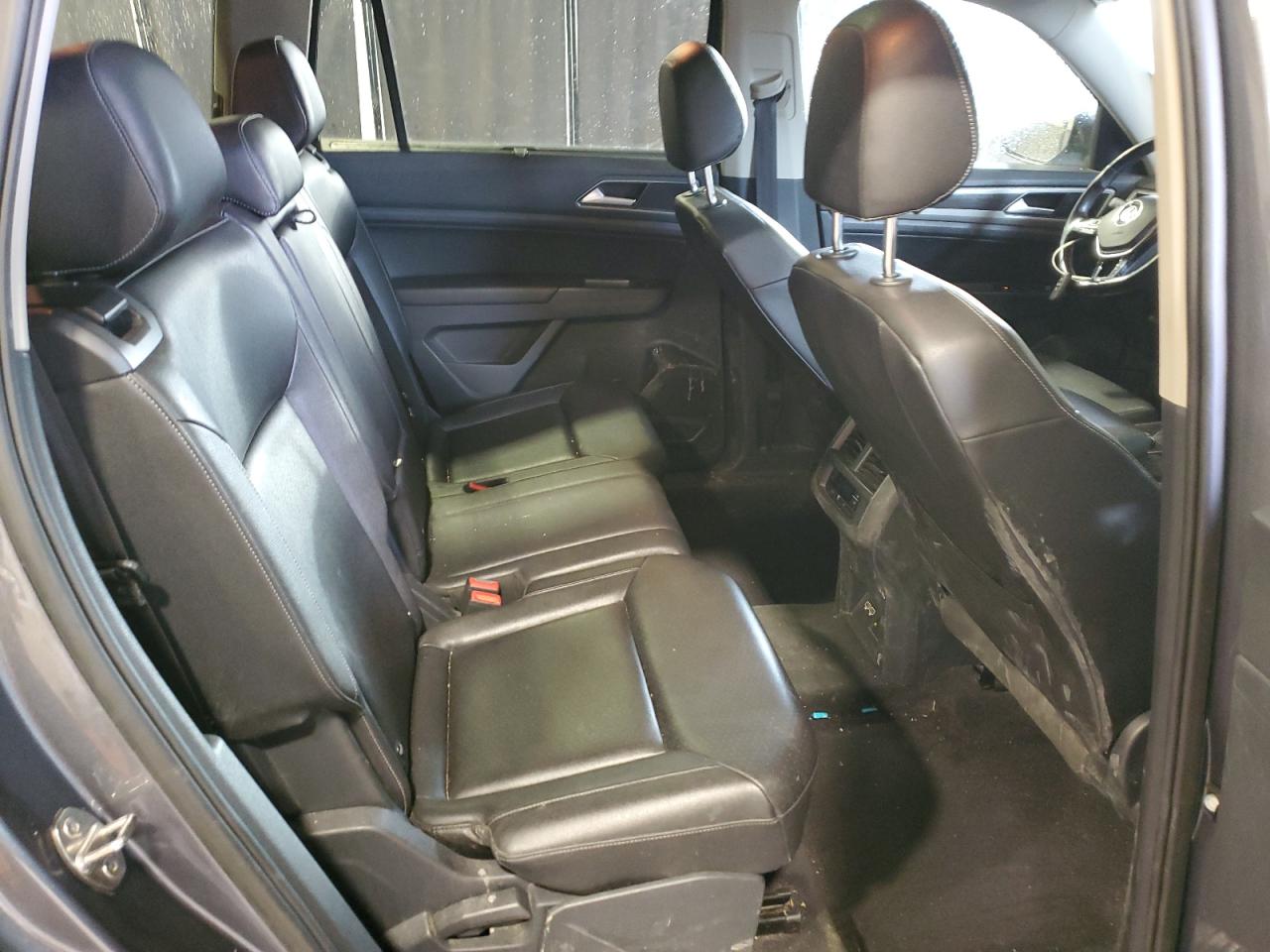 2018 Volkswagen Atlas - Image 11