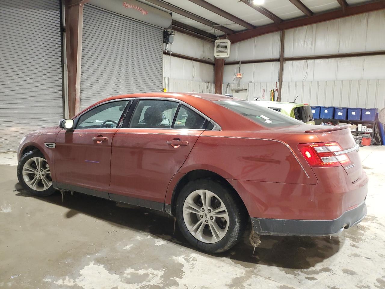 2014 Ford Taurus - Image 2