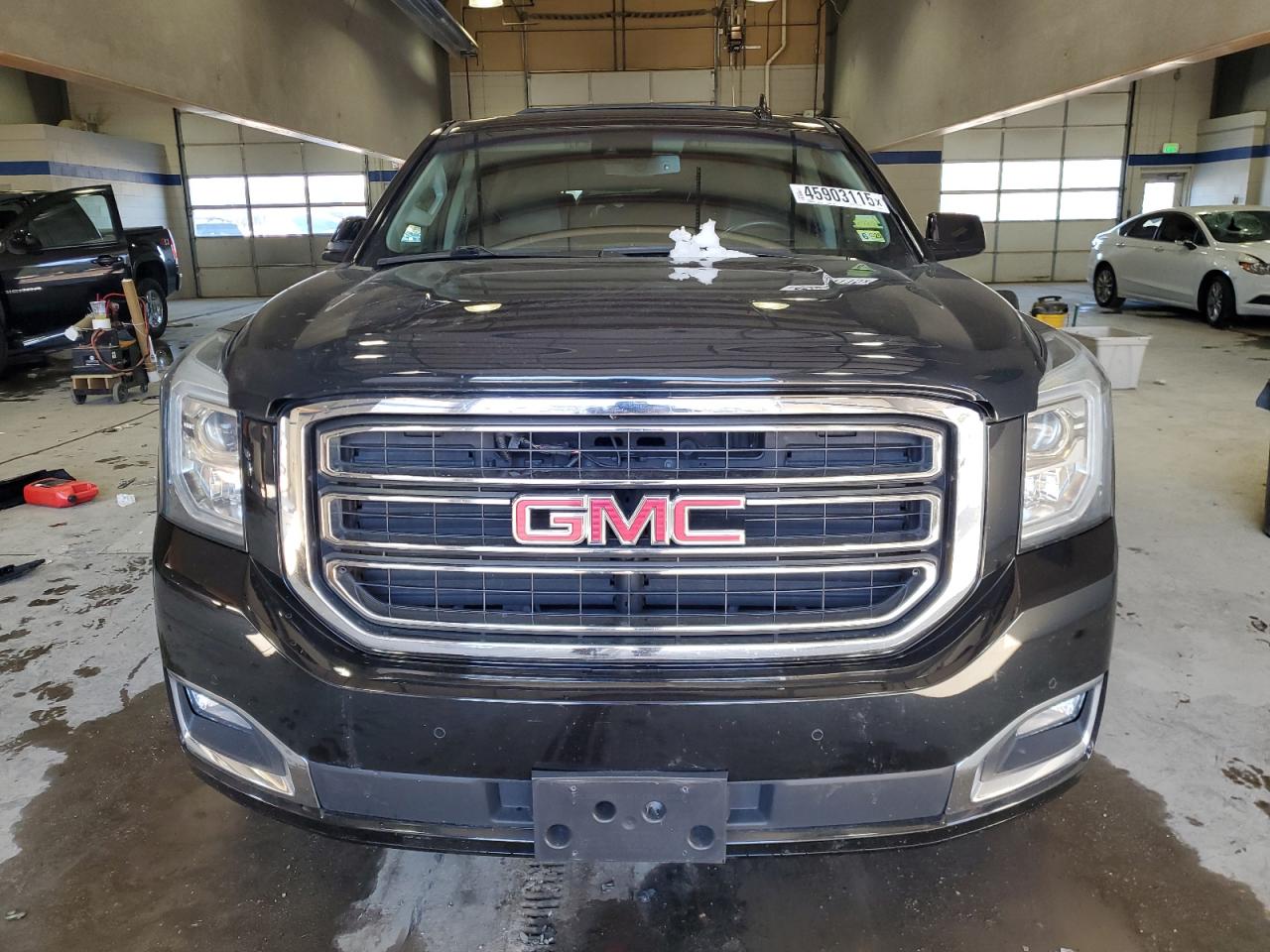 2019 GMC Yukon - Image 5