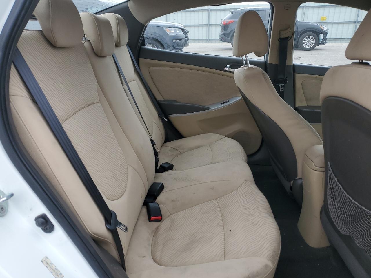 2013 Hyundai Accent - Image 10