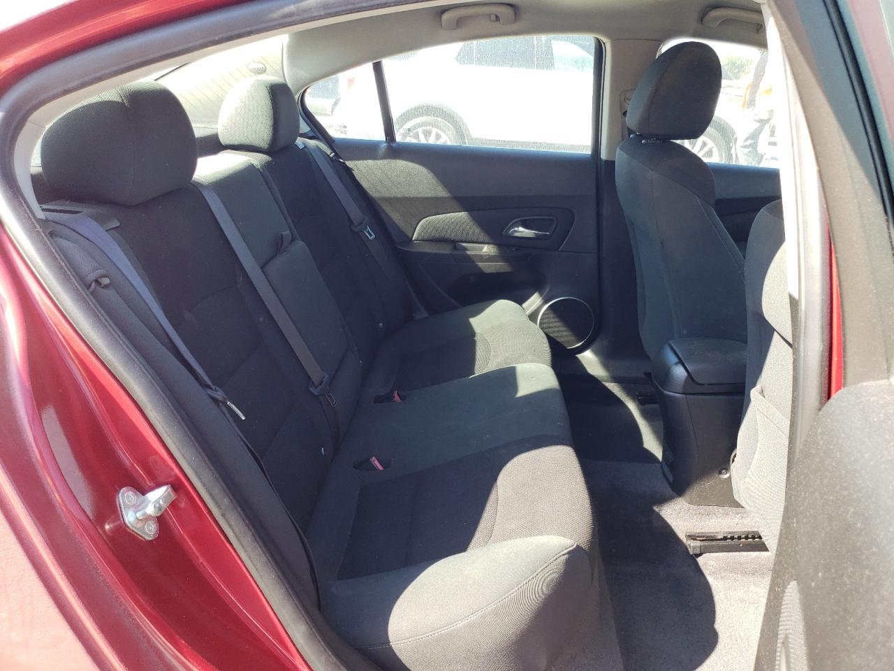 2012 Chevrolet Cruze - Image 10