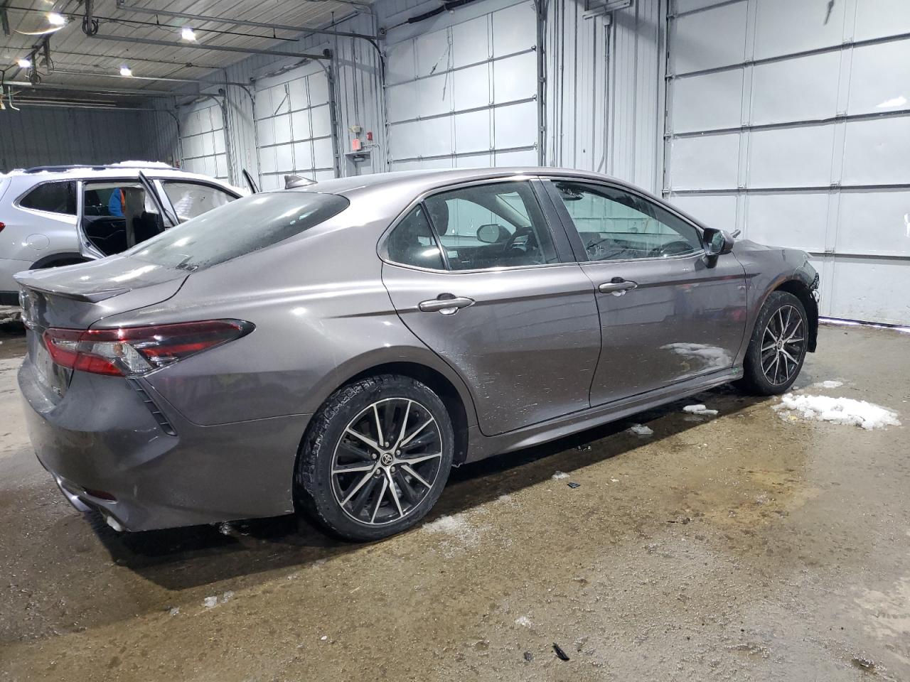 2021 Toyota Camry - Image 3