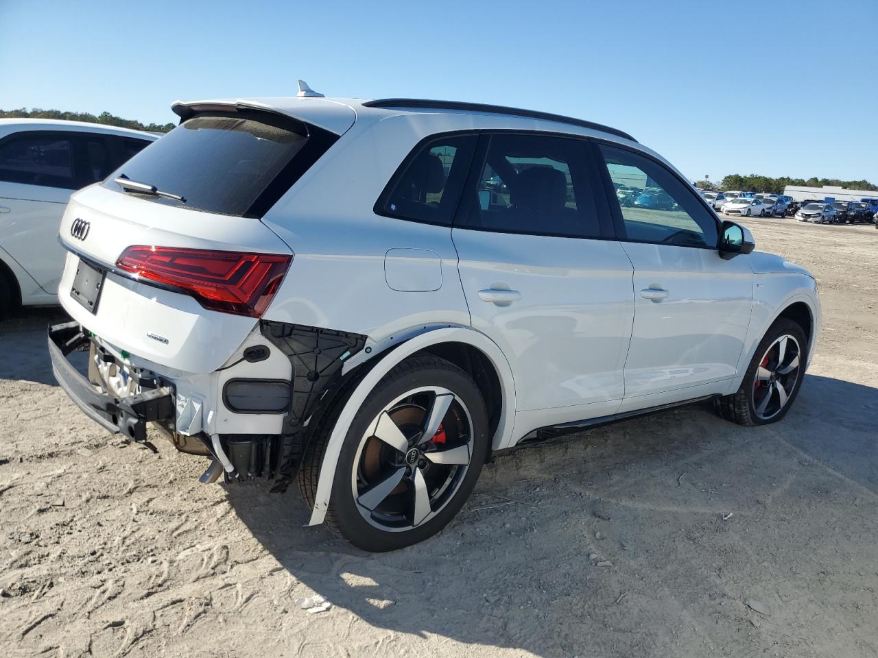 2024 Audi Q5 - Image 3