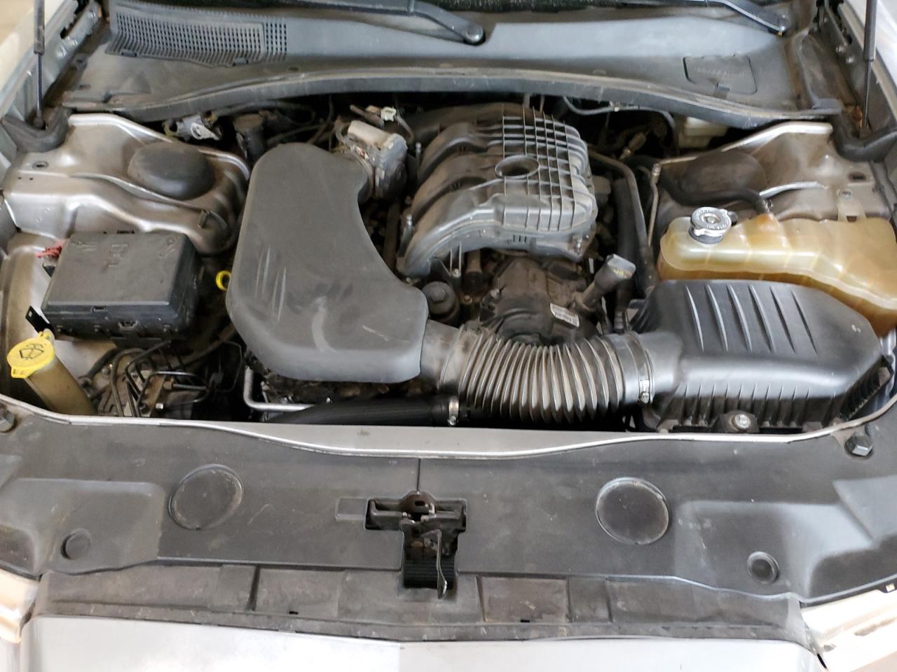 2011 Dodge Charger - Image 11
