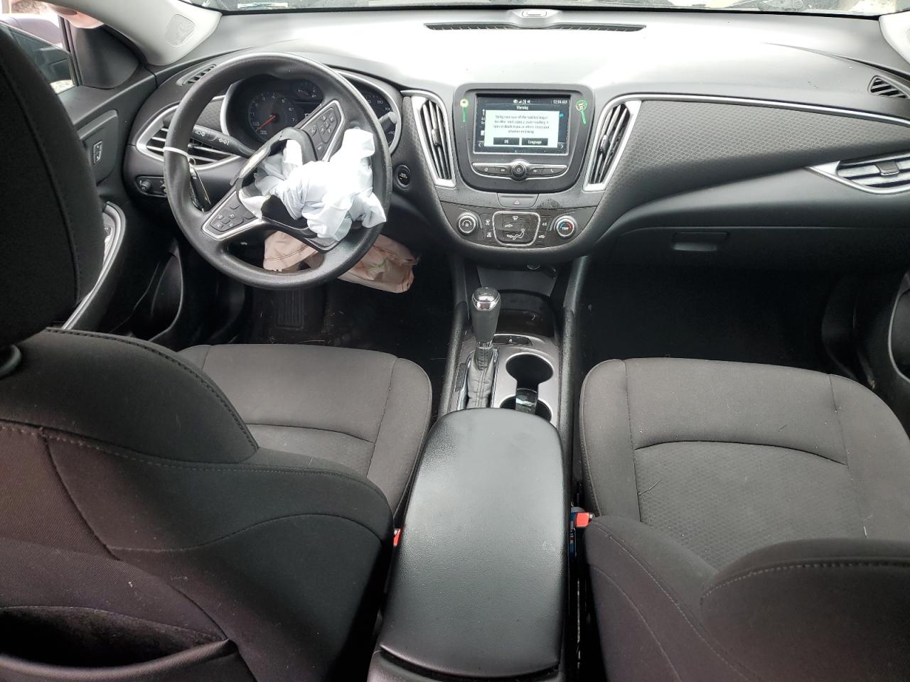 2018 Chevrolet Malibu - Image 8