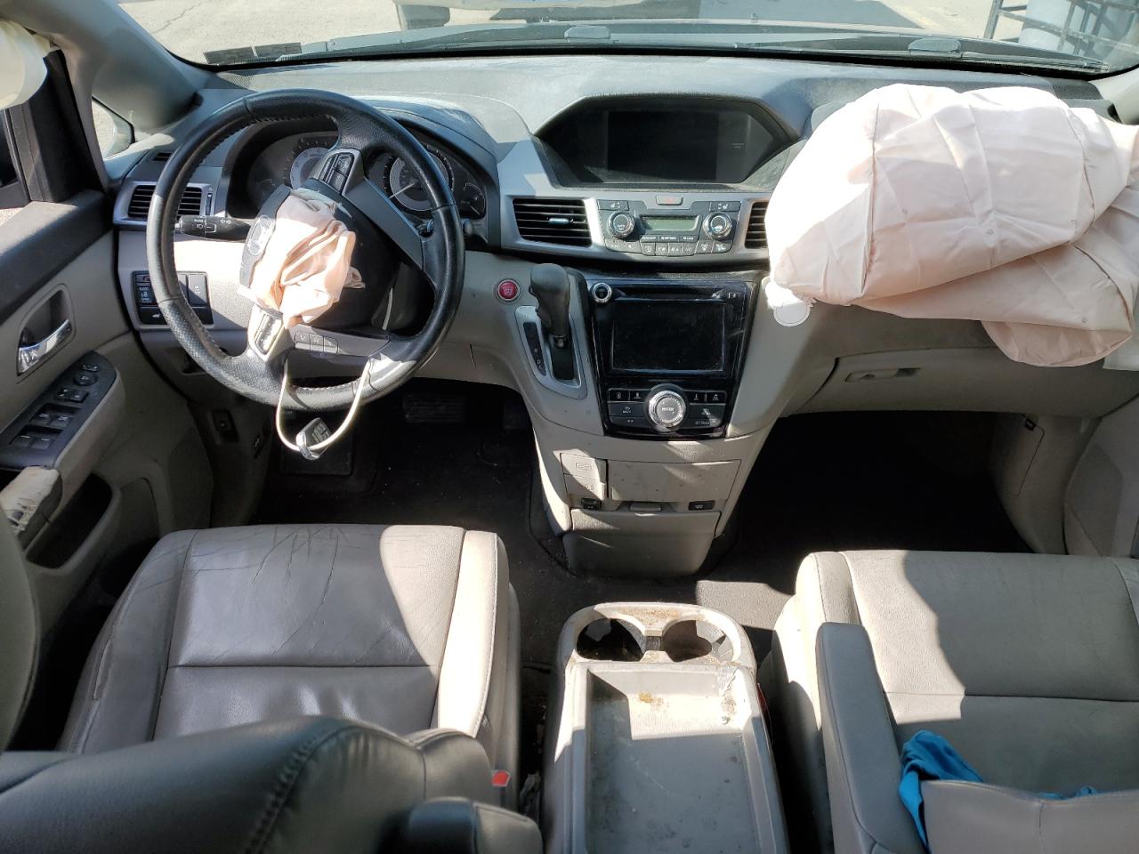 2015 Honda Odyssey - Image 8