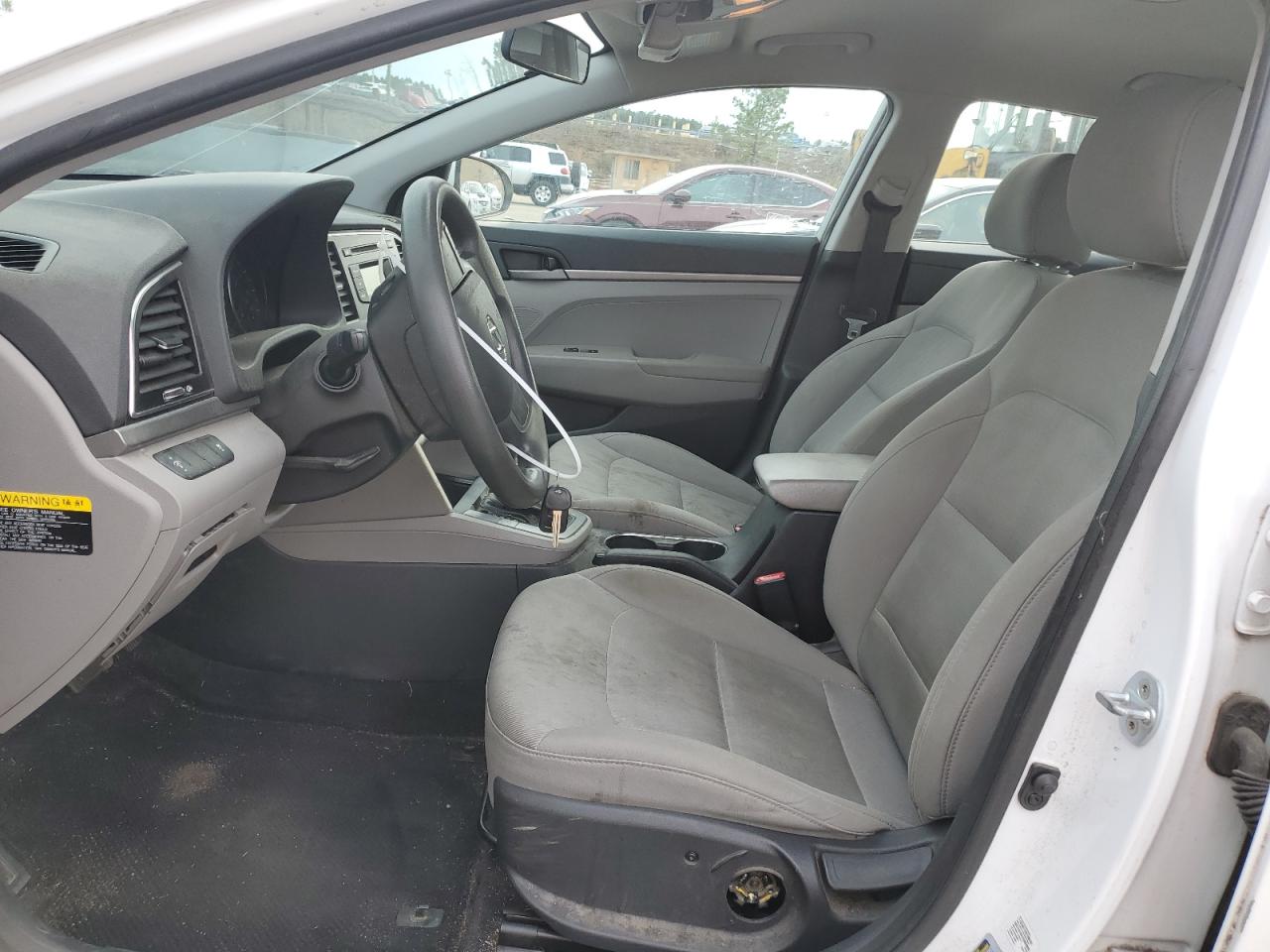 2017 Hyundai Elantra - Image 7