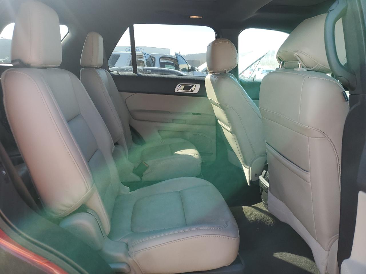 2014 Ford Explorer - Image 11