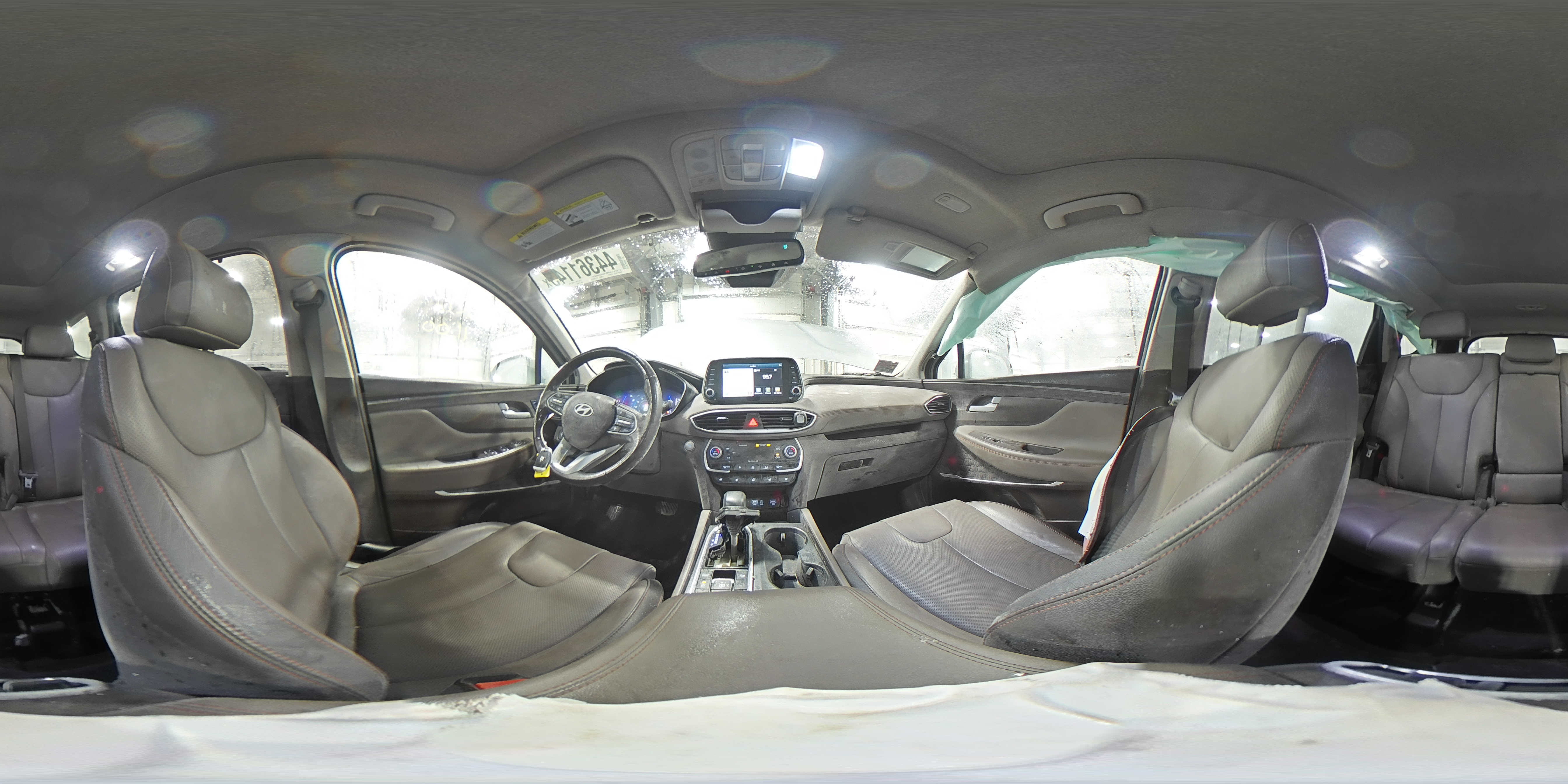 2020 Hyundai Santa Fe - Image 16