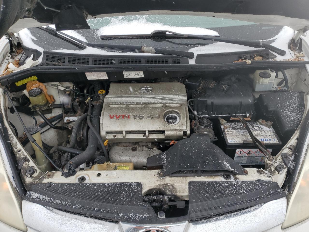2006 Toyota Sienna - Image 12