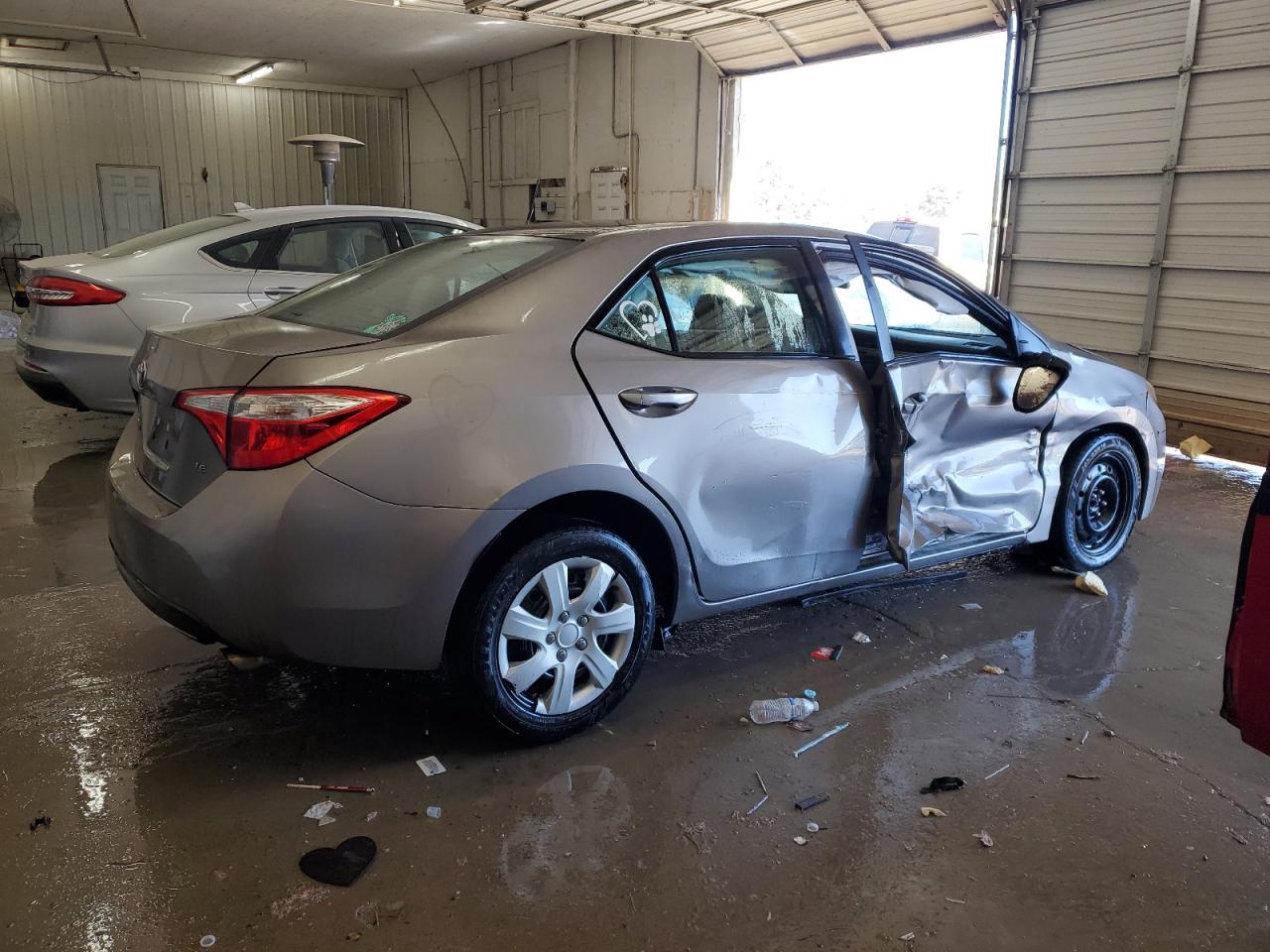 2015 Toyota Corolla - Image 3