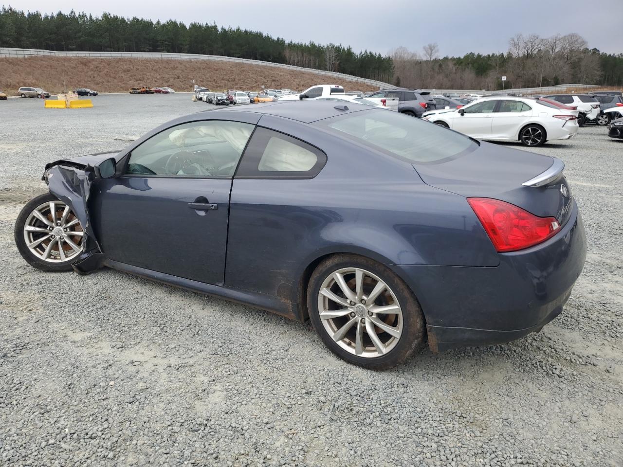 2011 Infiniti G - Image 2