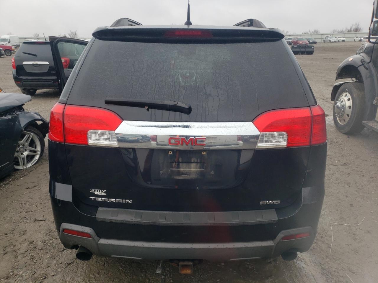 2010 GMC Terrain - Image 6