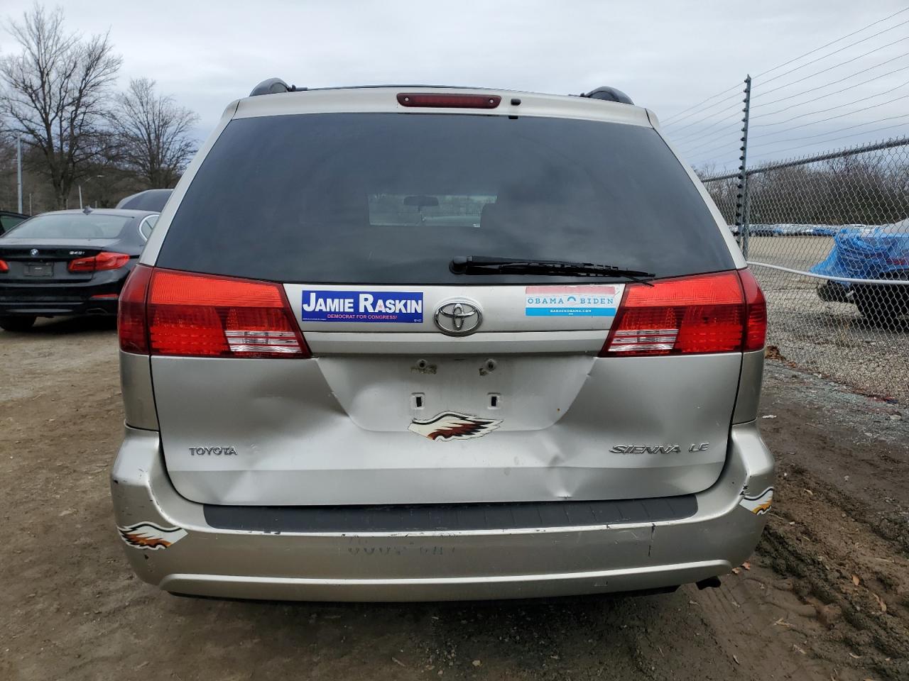 2005 Toyota Sienna - Image 6