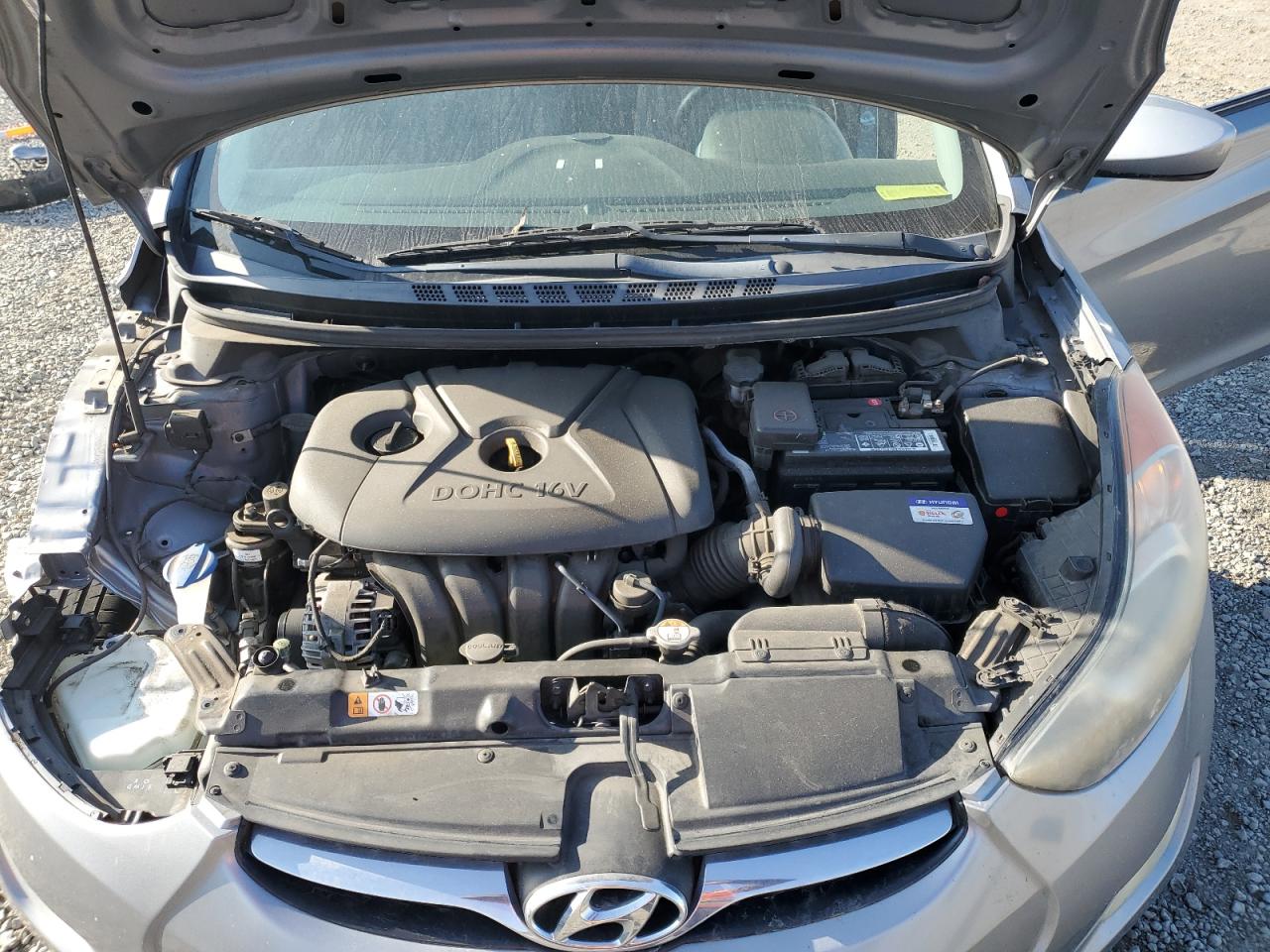 2013 Hyundai Elantra - Image 12