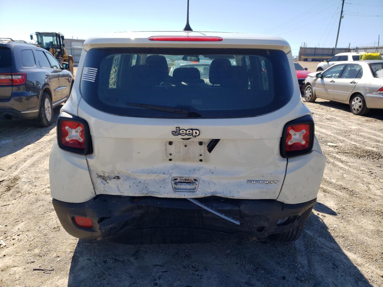 2018 Jeep Renegade - Image 6