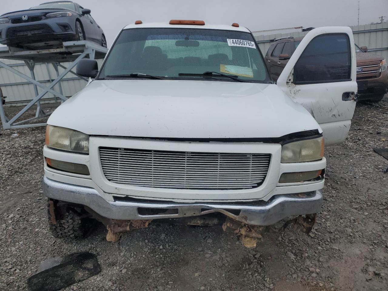 2007 GMC Sierra - Image 5