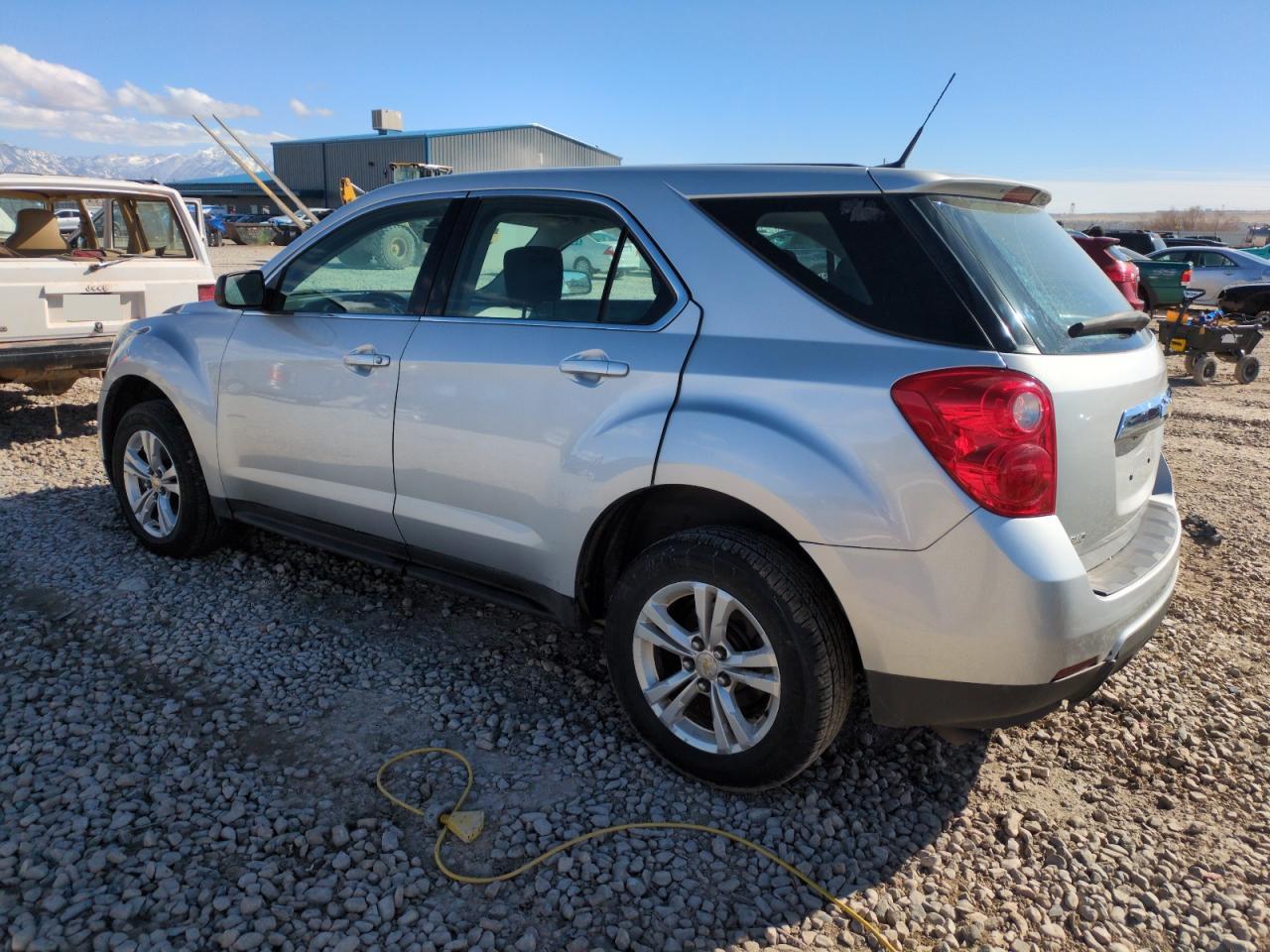 2011 Chevrolet Equinox - Image 2