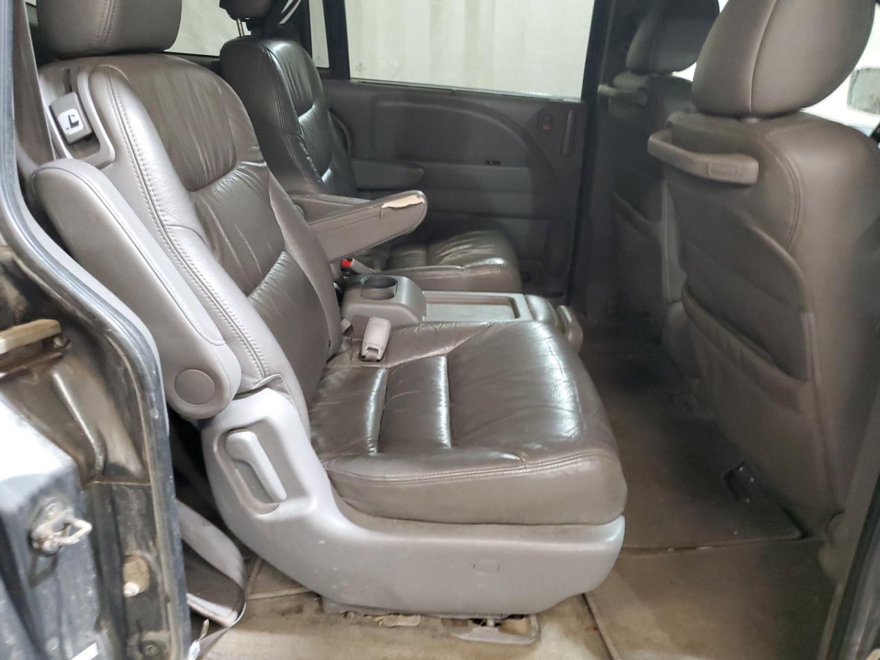 2010 Honda Odyssey - Image 6