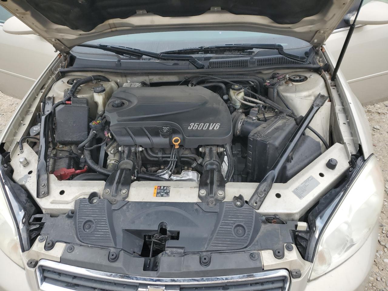 2011 Chevrolet Impala - Image 11