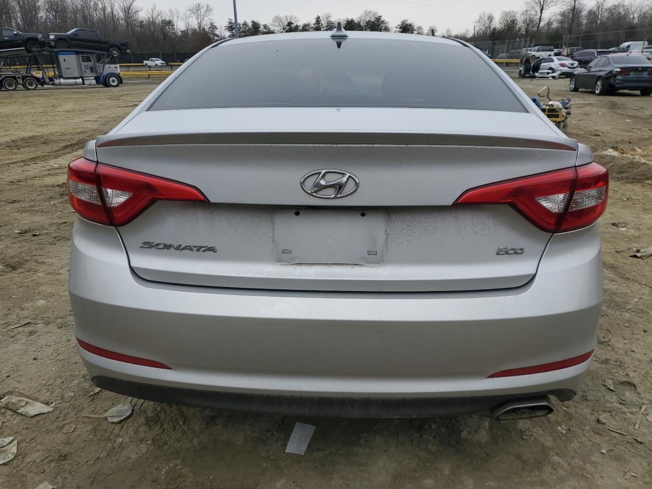 2015 Hyundai Sonata - Image 6