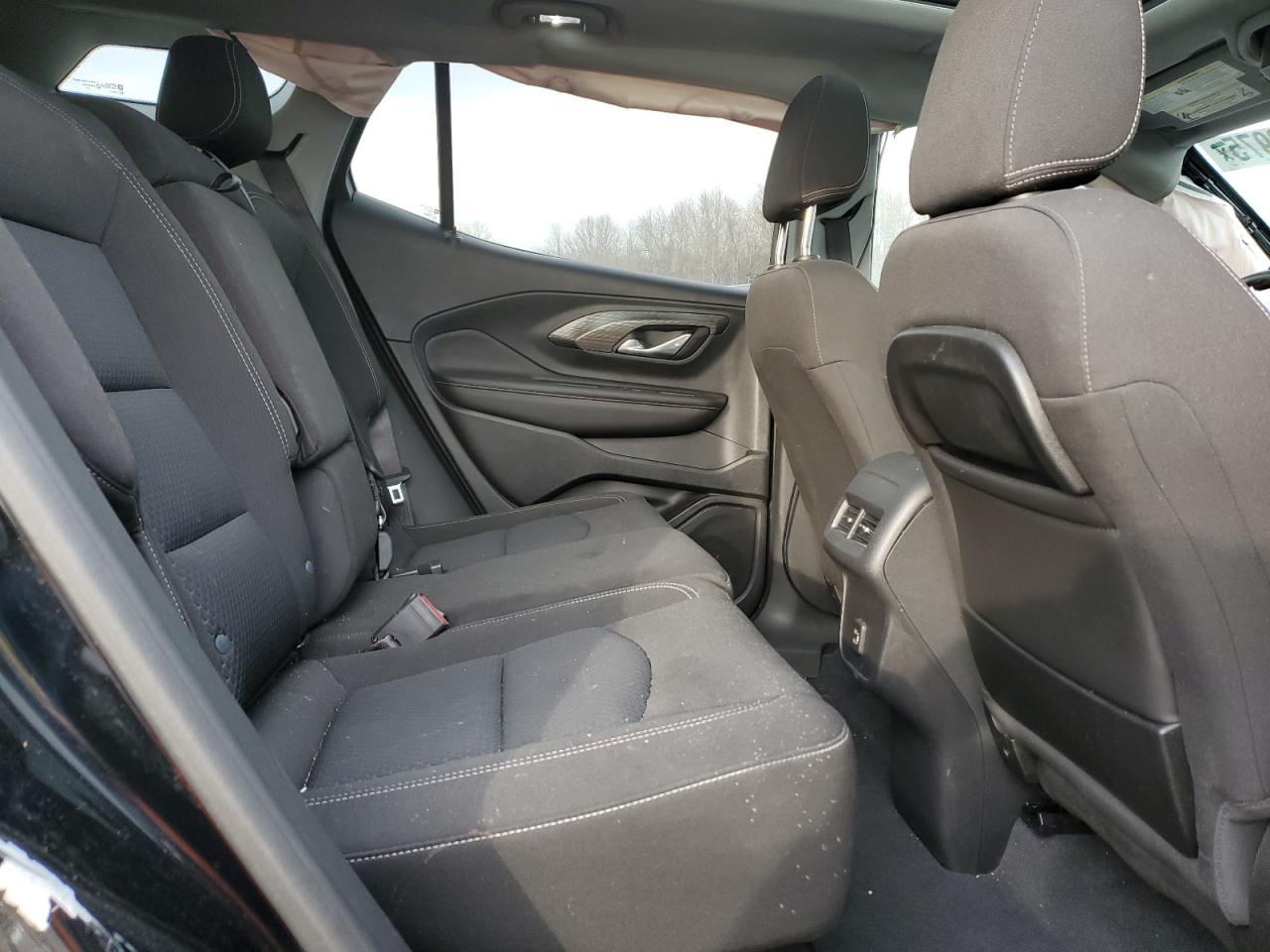 2022 GMC Terrain - Image 11
