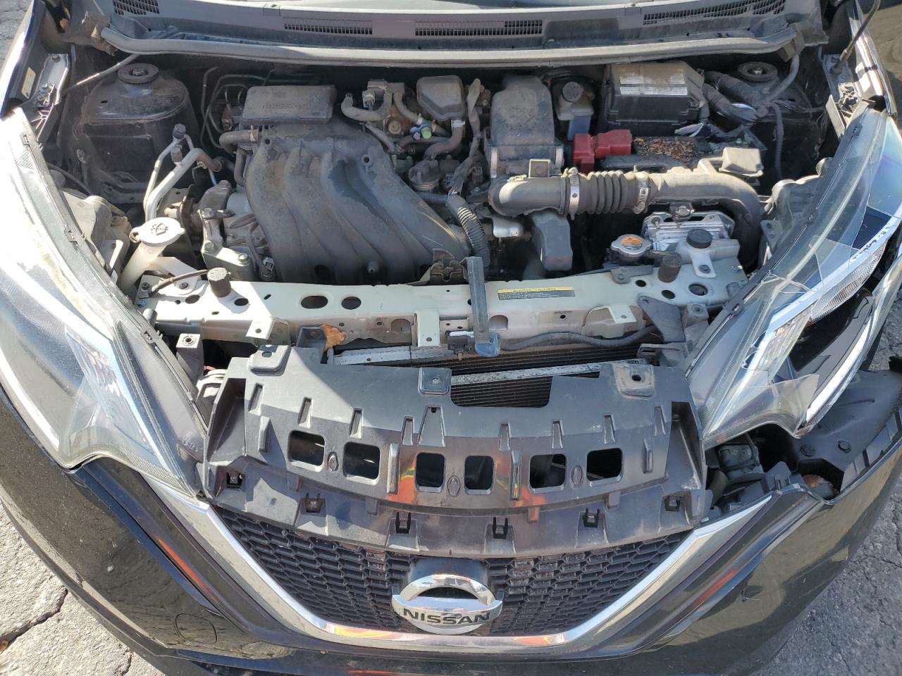 2018 Nissan Versa - Image 11
