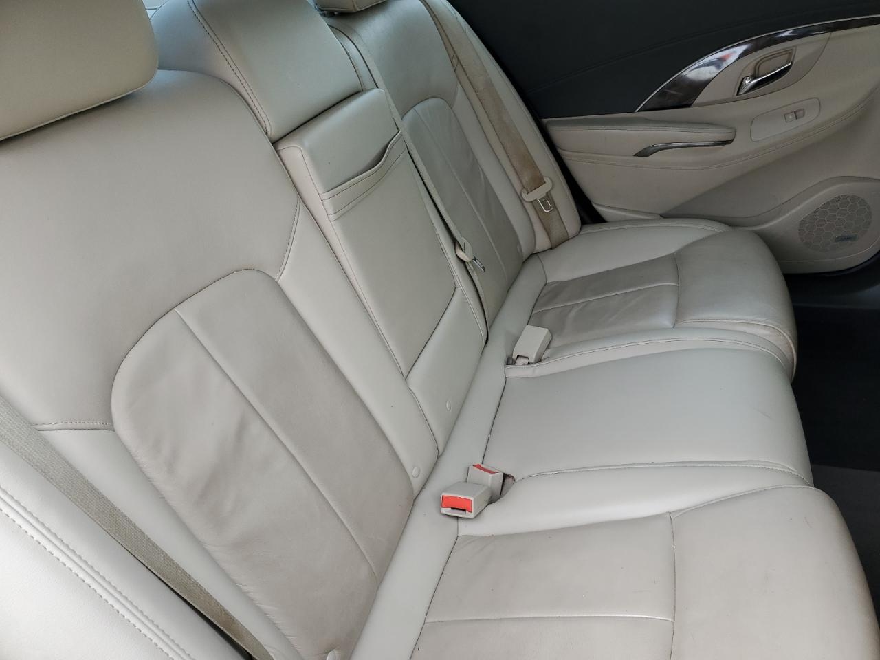 2014 Buick LaCrosse - Image 10