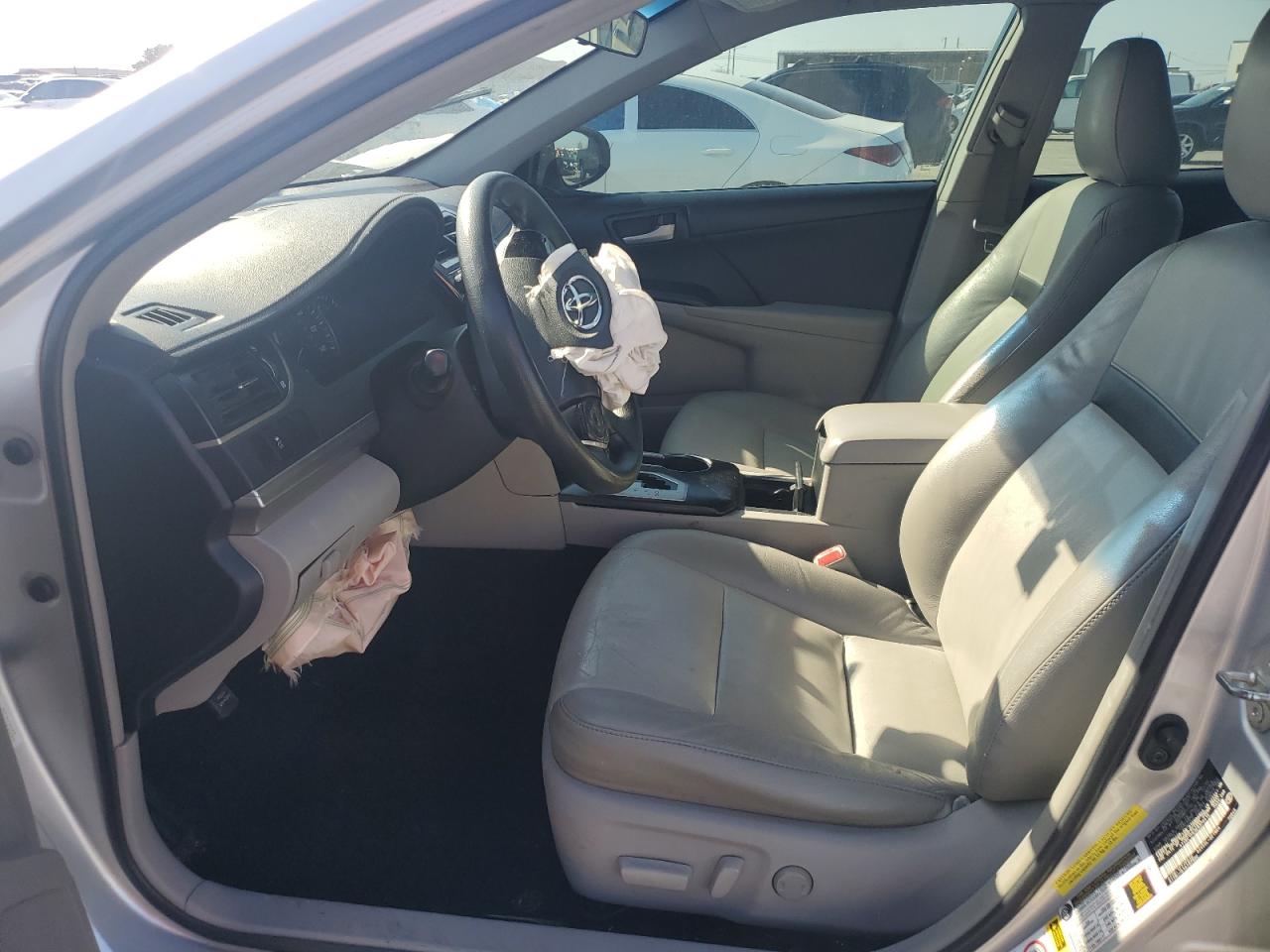 2014 Toyota Camry - Image 7