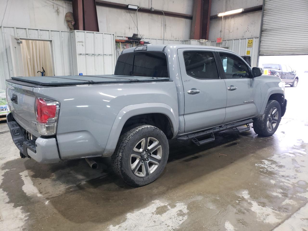 2019 Toyota Tacoma - Image 3