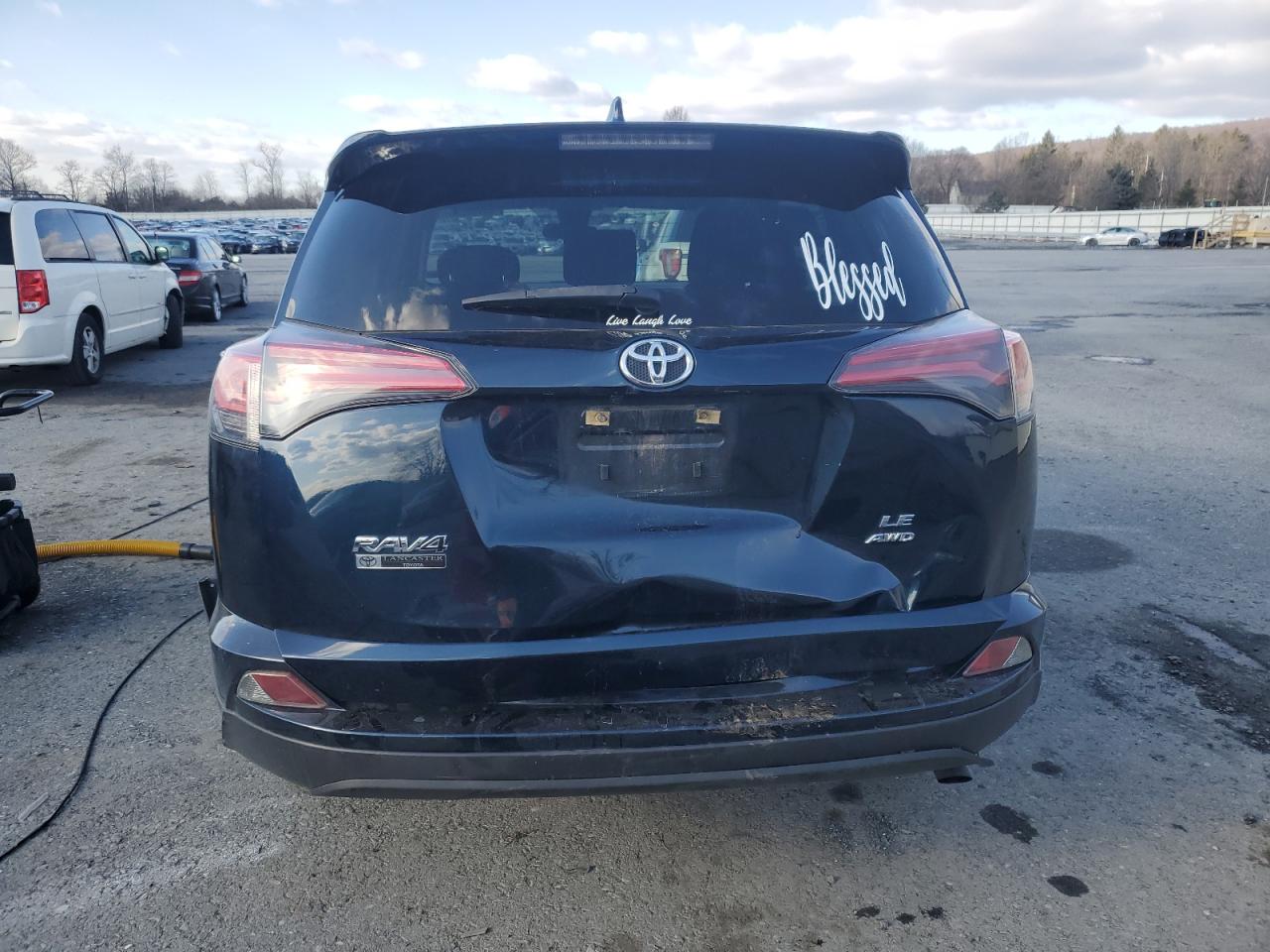 2018 Toyota RAV 4 - Image 6