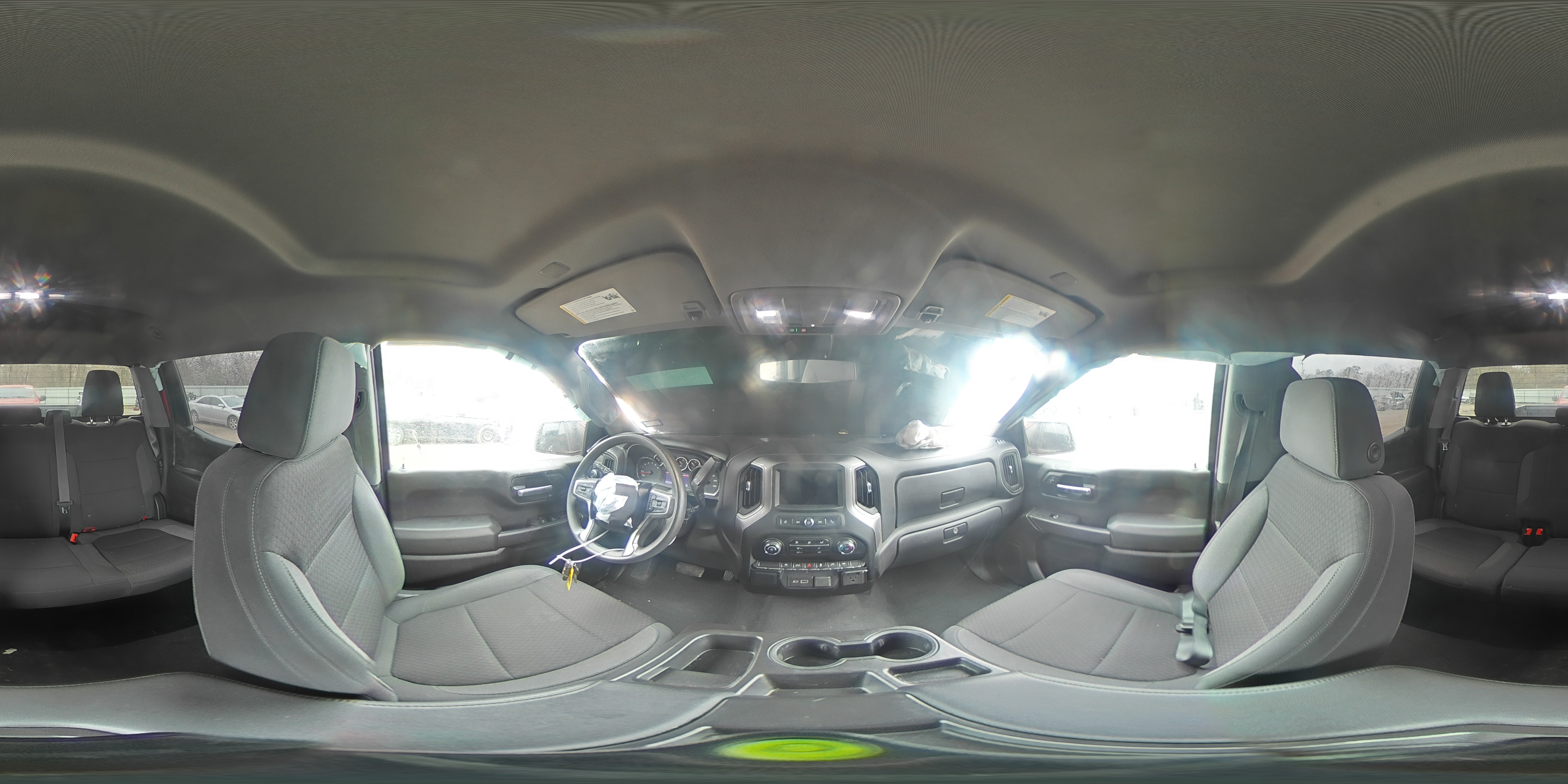 2022 Chevrolet Silverado - Image 12