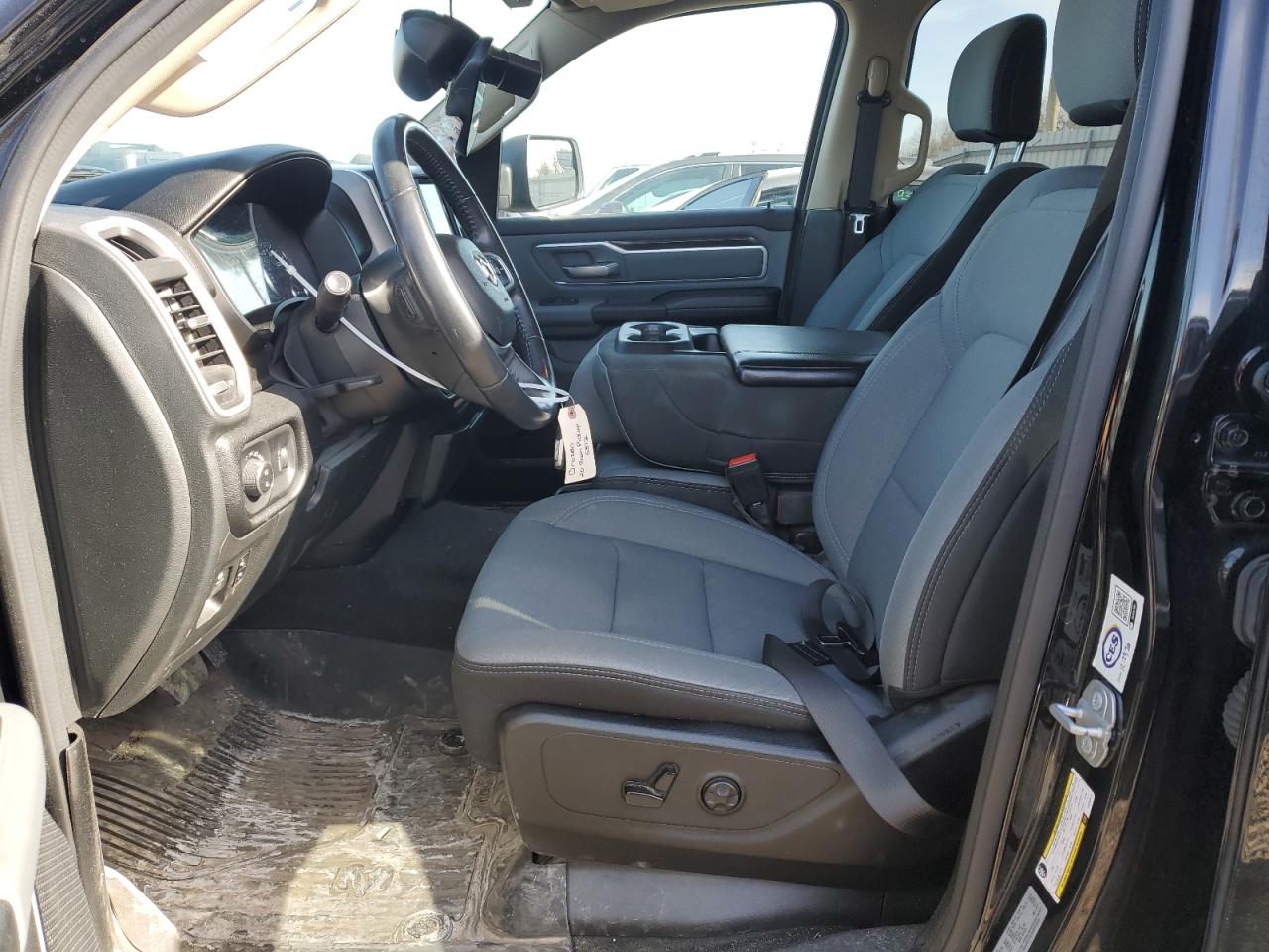 2020 RAM 1500 - Image 7