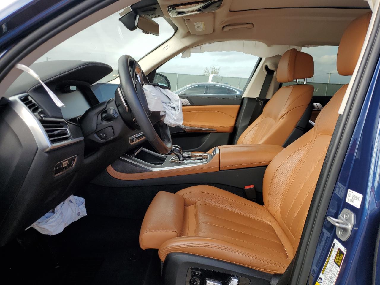 2022 BMW X7 - Image 7