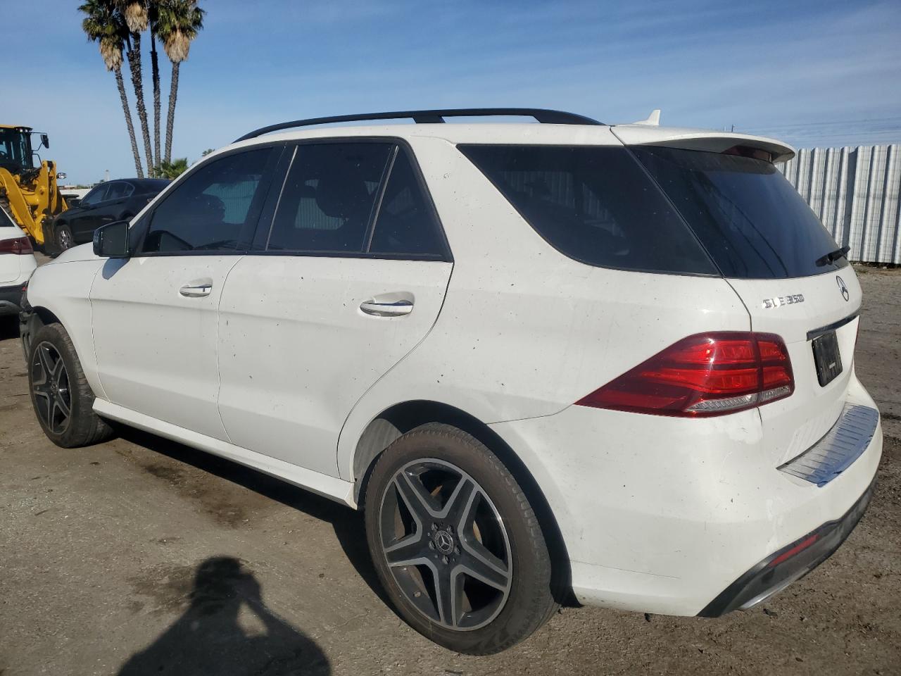 2017 Mercedes-Benz GLE - Image 2