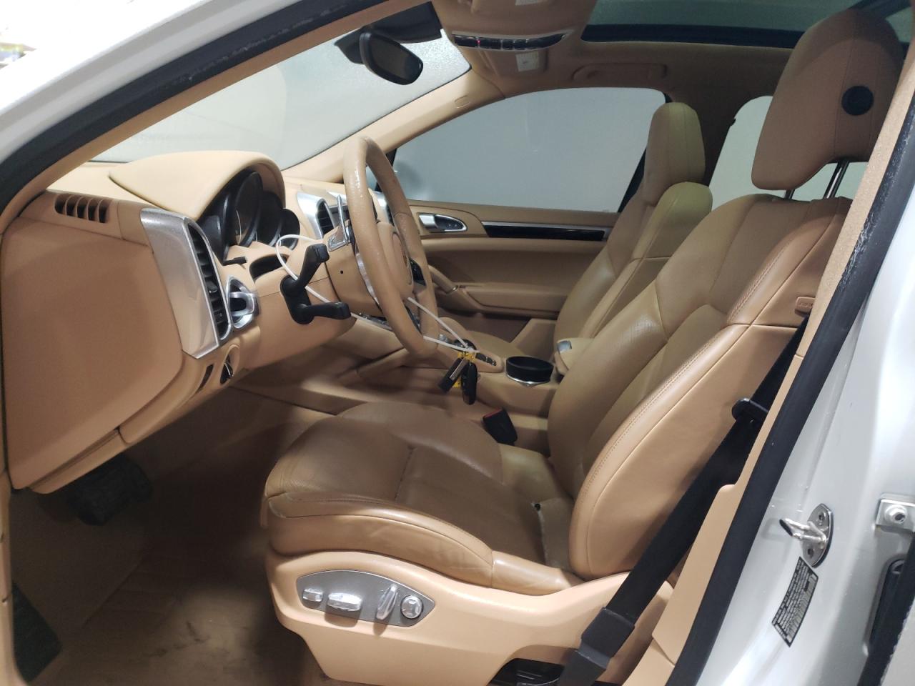 2015 Porsche Cayenne - Image 7