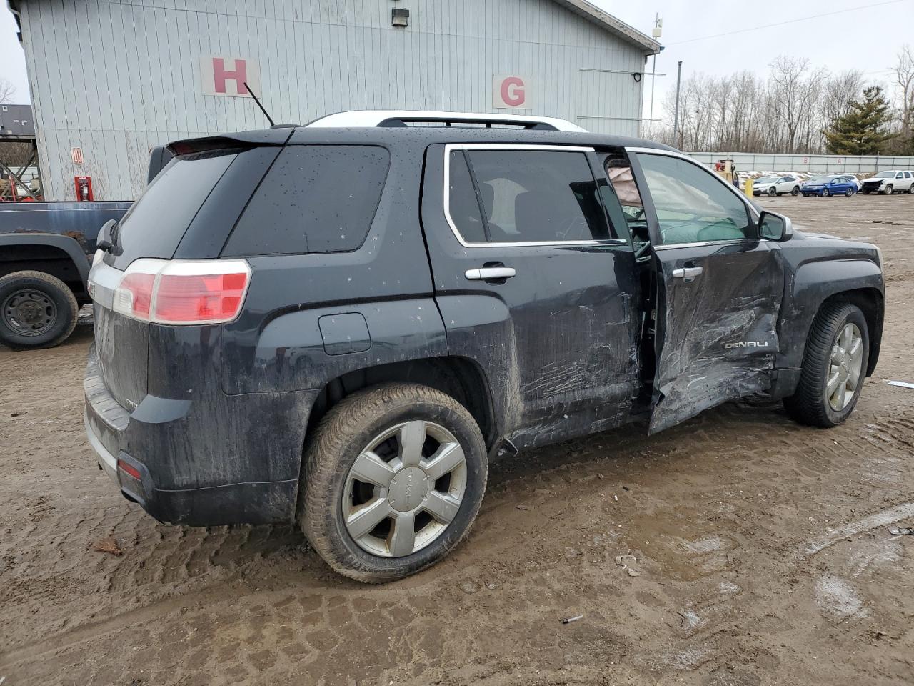 2015 GMC Terrain - Image 3
