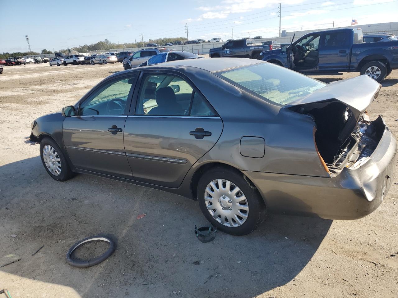 2004 Toyota Camry - Image 2