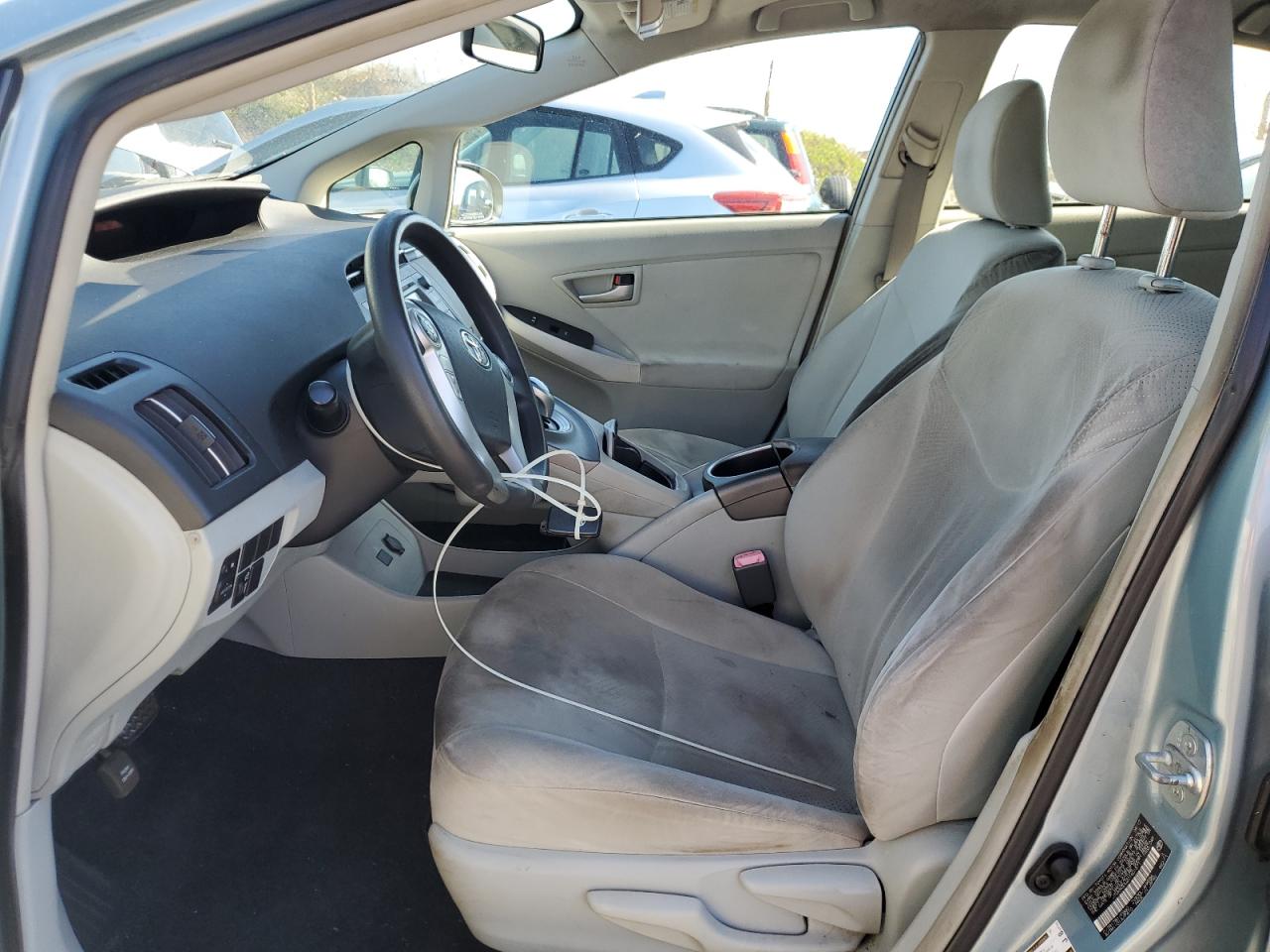 2012 Toyota Prius - Image 7