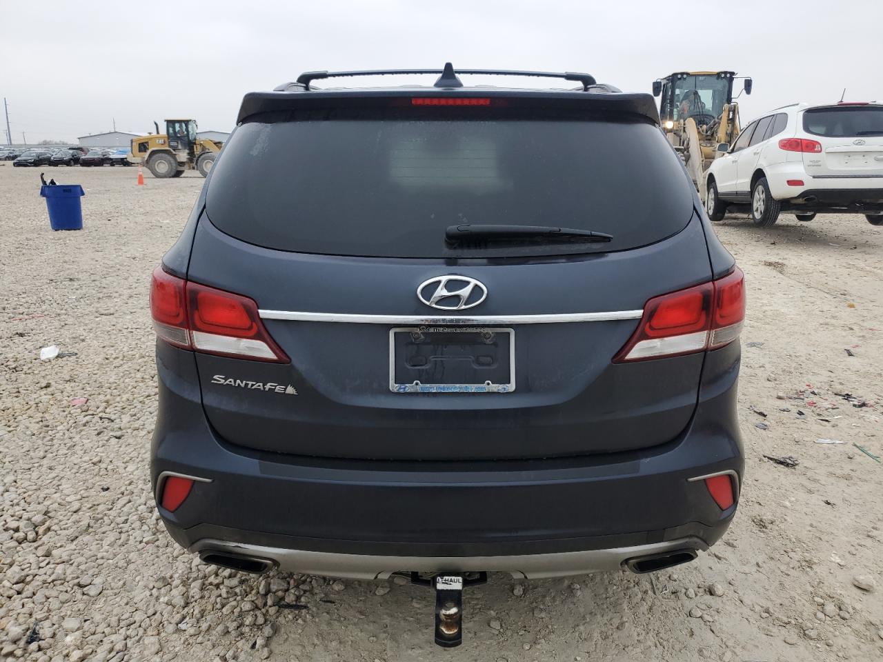 2017 Hyundai Santa Fe - Image 6