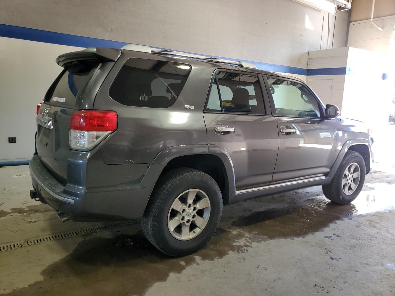 2010 Toyota 4Runner - Image 3