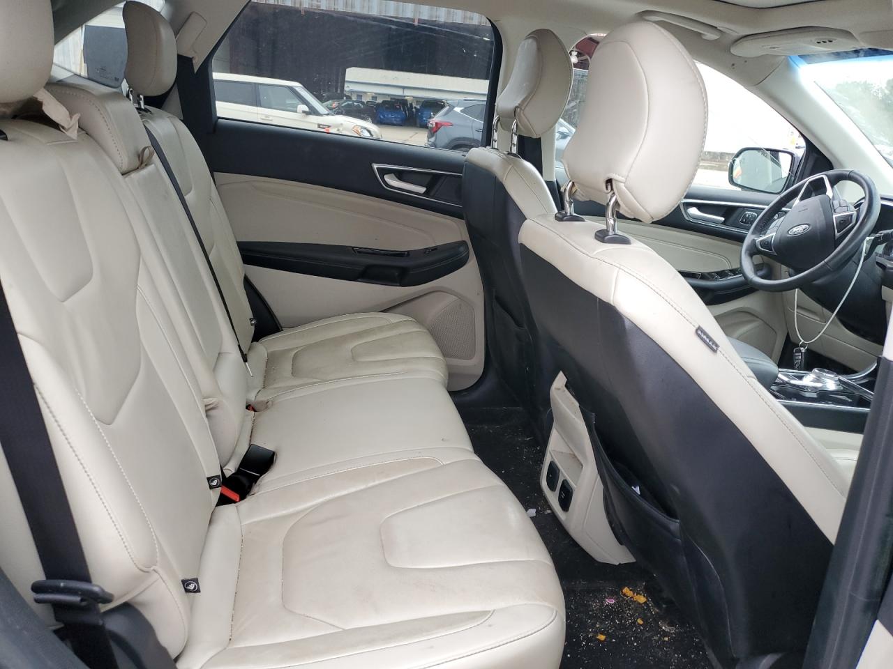 2019 Ford Edge - Image 11