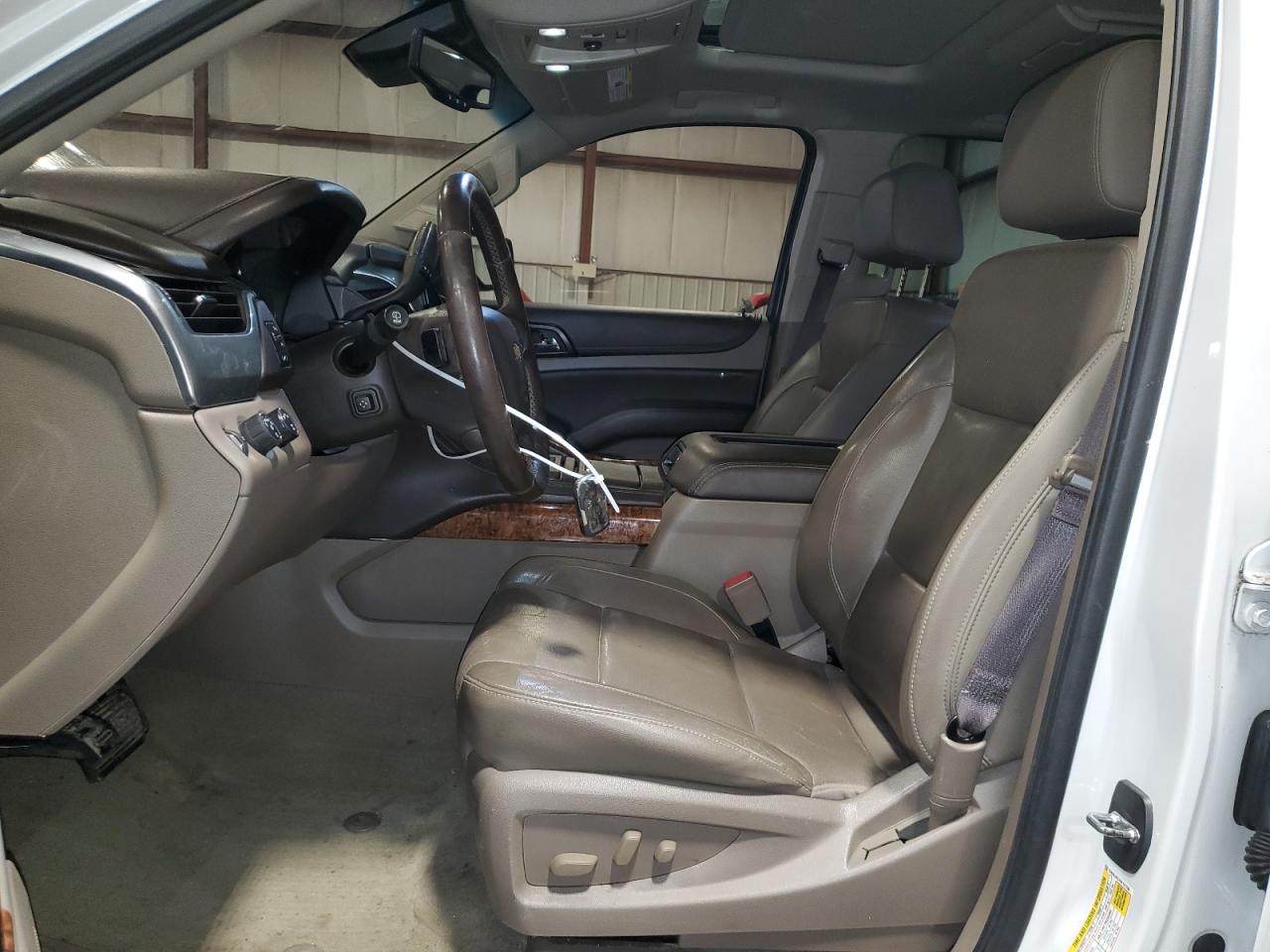 2017 Chevrolet Suburban - Image 7