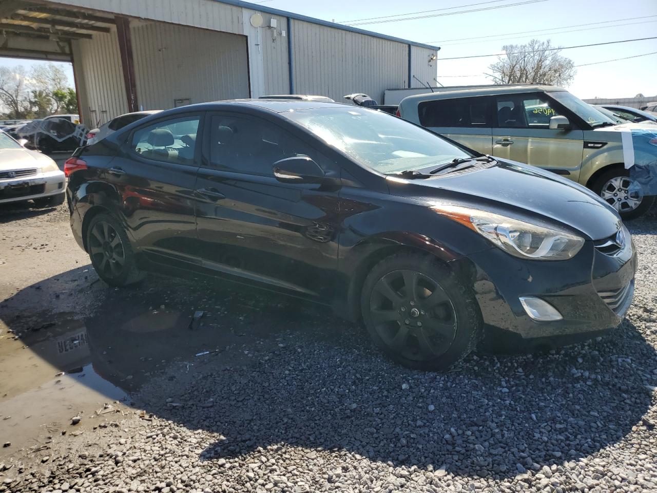 2013 Hyundai Elantra - Image 4