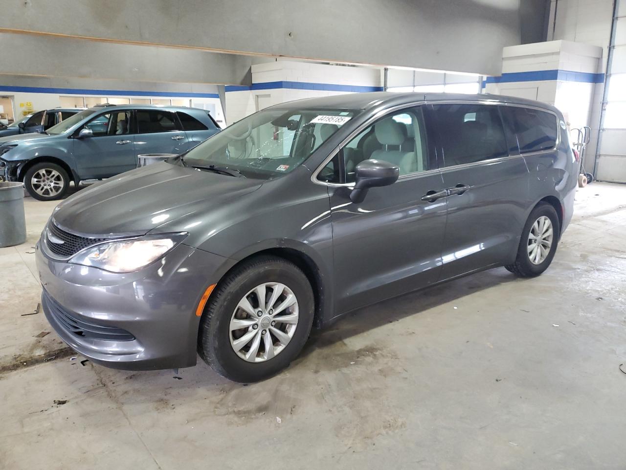 2017 Chrysler Pacifica - Image 1