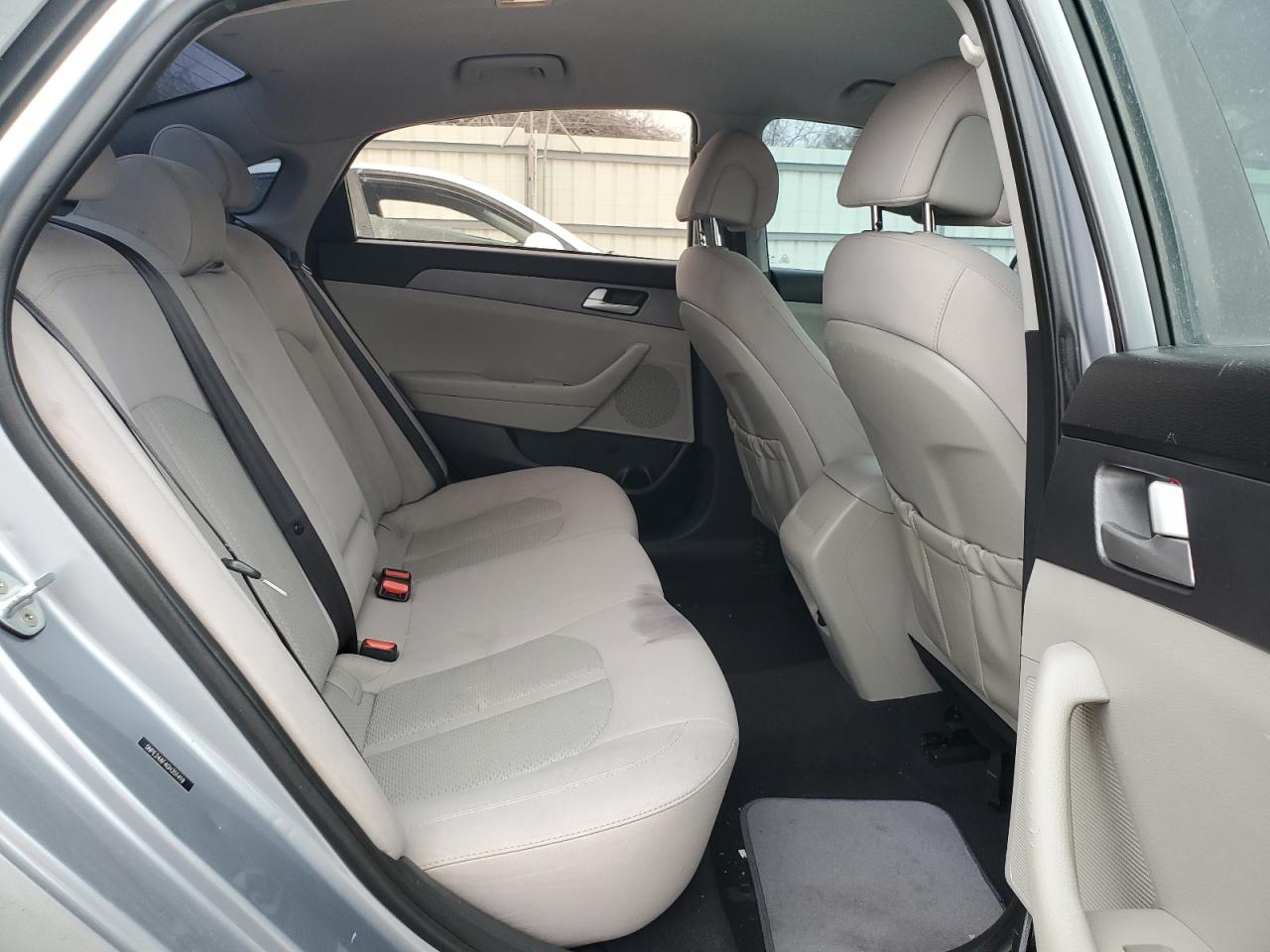2016 Hyundai Sonata - Image 10
