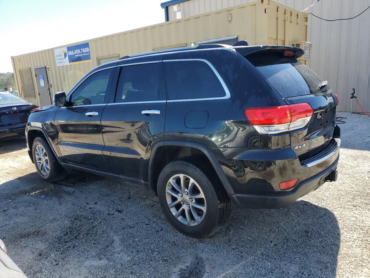 2015 Jeep Grand Cherokee - Image 2